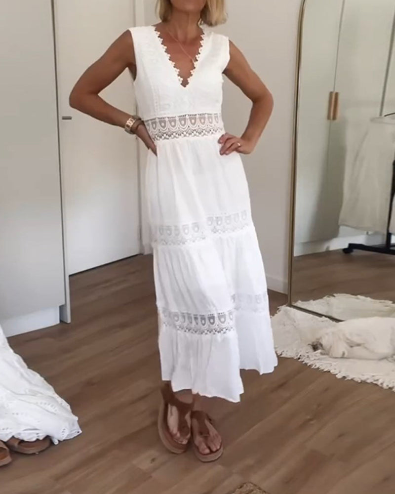Clotilde™ | Abito in pizzo artigianale con scollatura a V