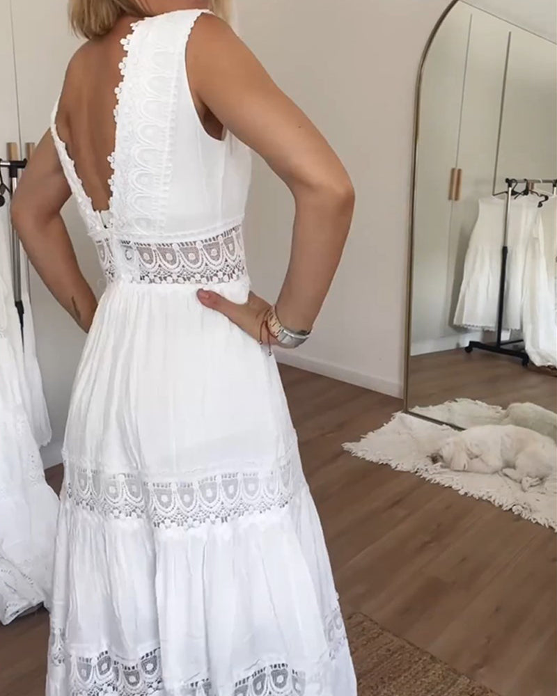 Clotilde™ | Abito in pizzo artigianale con scollatura a V
