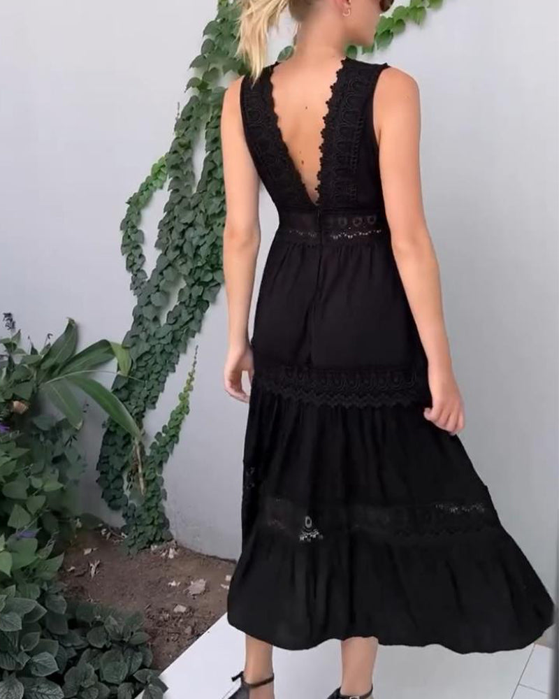 Clotilde™ | Abito in pizzo artigianale con scollatura a V